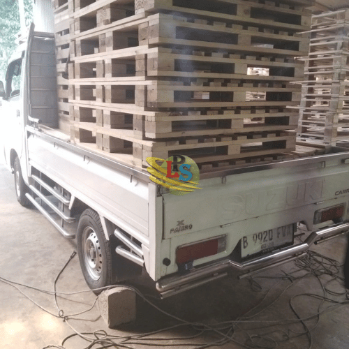 distribusi palet kayu